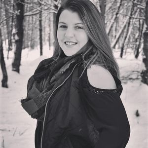 Meet your Posher, Kayla